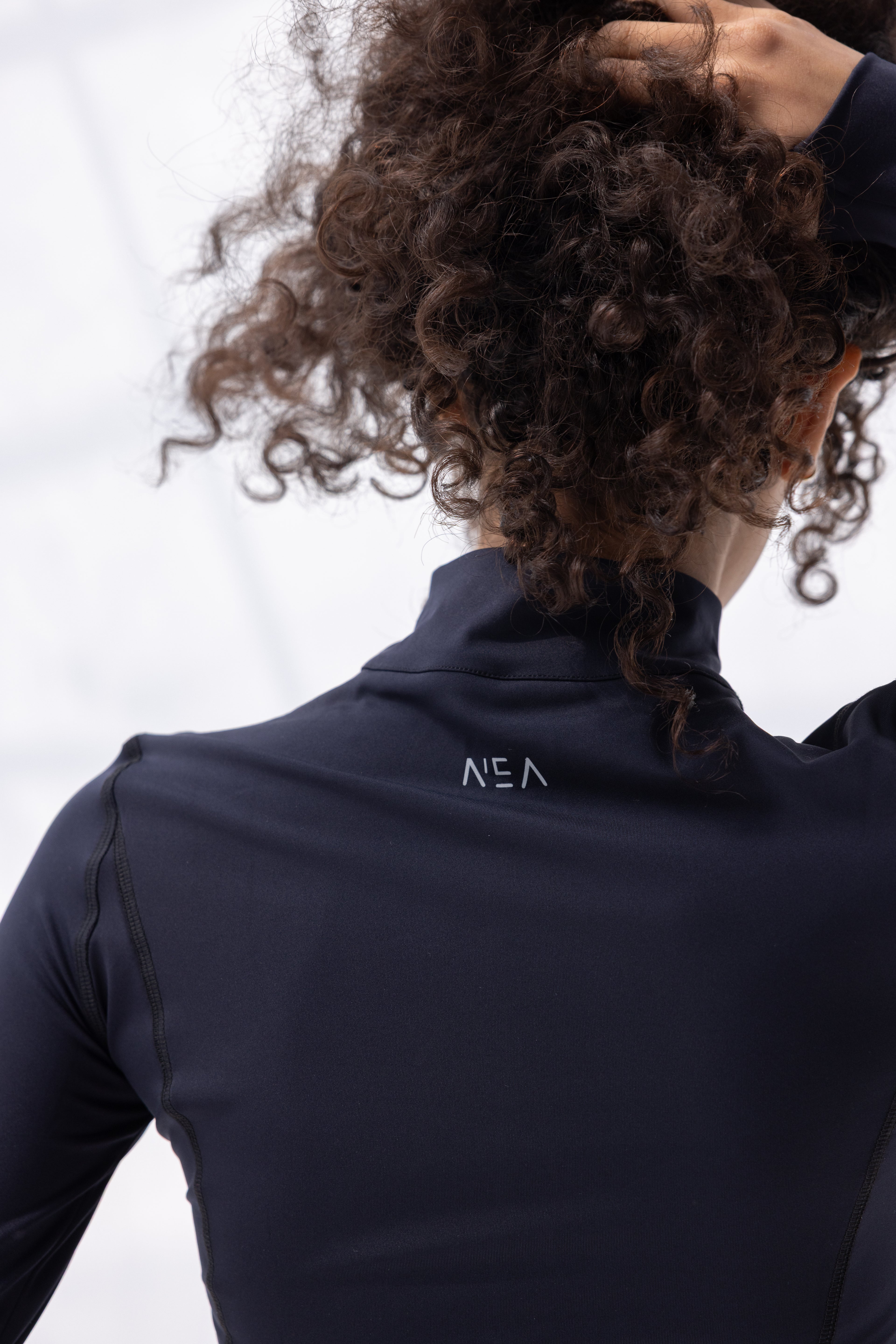Softsculpt Zip Jacket in Black